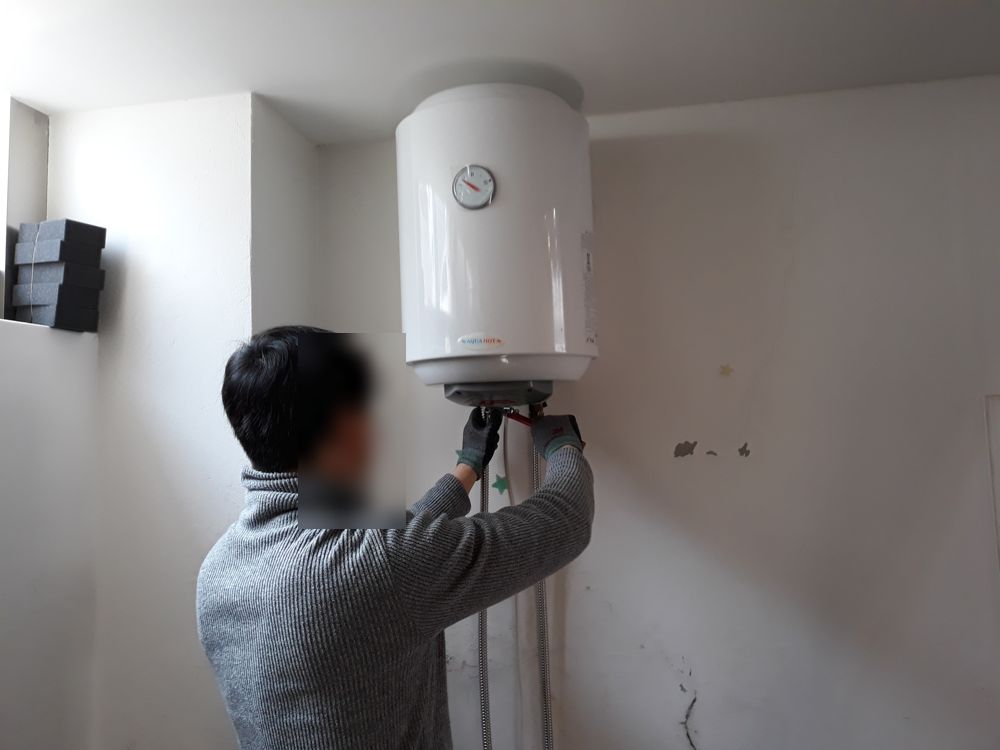 경기 동두천시 생연동 헤어샵에 30L 전기온수기 설치
