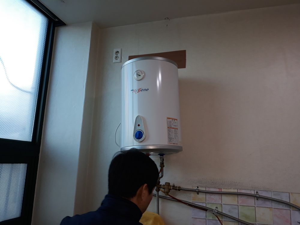전북 익산시 모현동 강아지 샤워장, 전기온수기 교체 전 모습