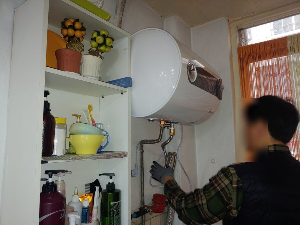 충북 옥천군 옥천읍 옥천 미용실에 교체한 귀뚜라미 50L 전기온수기