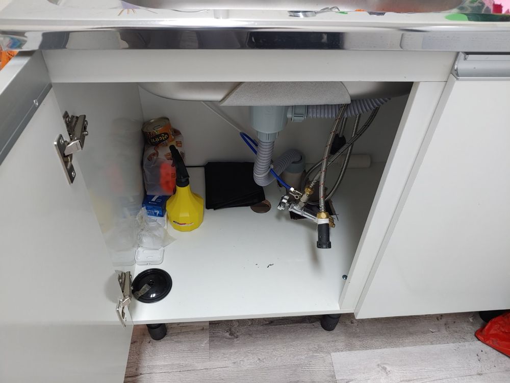 계룡시 금암동 태권도장 상담실 싱크대 전기온수기 설치 현장 사진