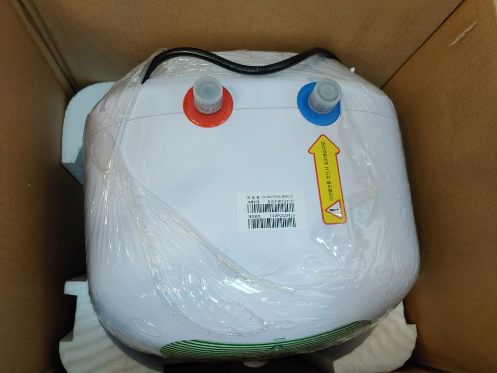 무주군 무주읍 초등학교 사택에 싱크대 전기온수기 설치 현장 사진