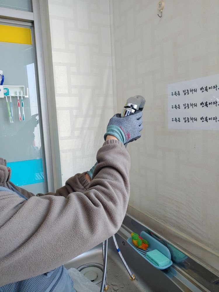 목포시 옥암동 태권도장 싱크대 전기온수기 설치 현장 사진