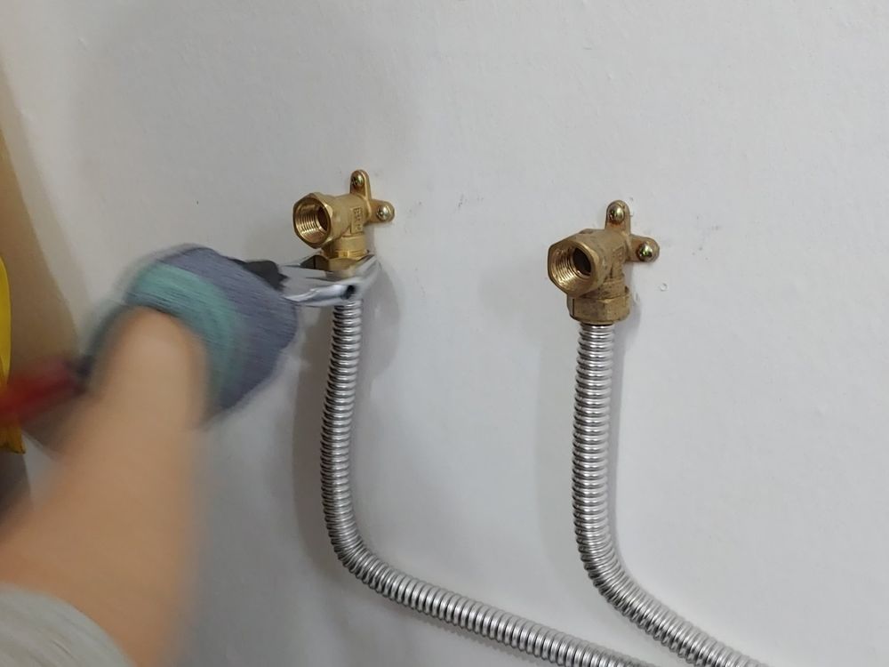 무안군 무안읍 원룸 주방 전기온수기 설치 현장 사진