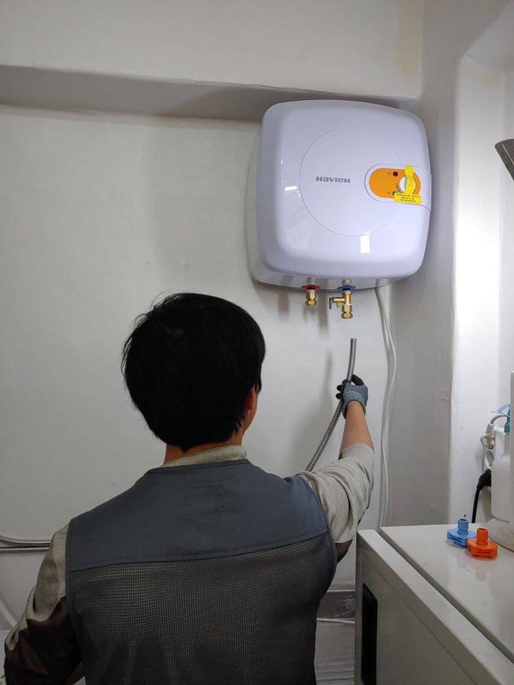 무안군 무안읍 원룸 주방 전기온수기 설치 현장 사진