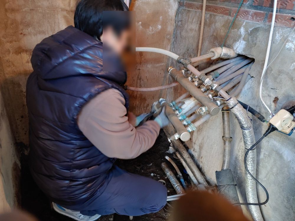 강화군 가정용 기름보일러실 전기온수기 교체 현장 사진