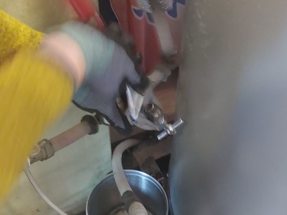 김포시 대게 식당 전기온수기 설치 현장 사진