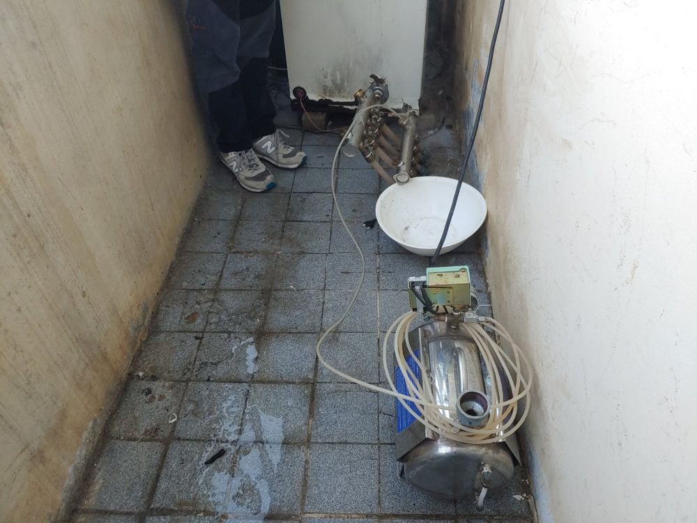 동두천시 가정집 빌라 기름보일러 전기온수기 교체 현장 사진