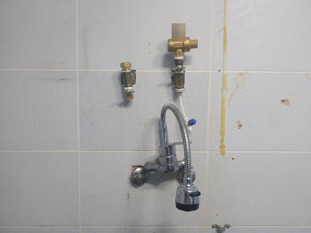 익산시 식당 주방 전기온수기 설치 현장 사진