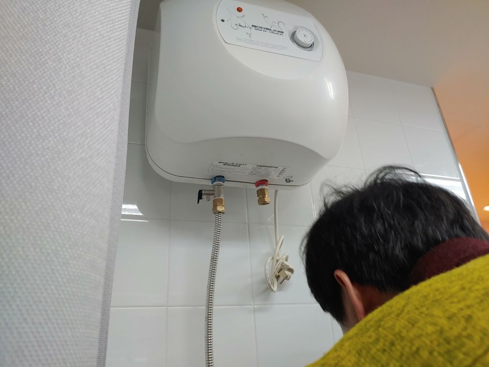진천군 진천읍 게스트 하우스 주방 전기온수기 설치 현장 사진